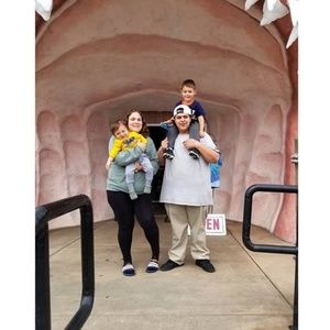 Meet your Posher, Chey